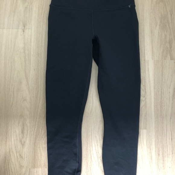 High Waisted Powerhold 7/8 Legging - Picture 4 of 4